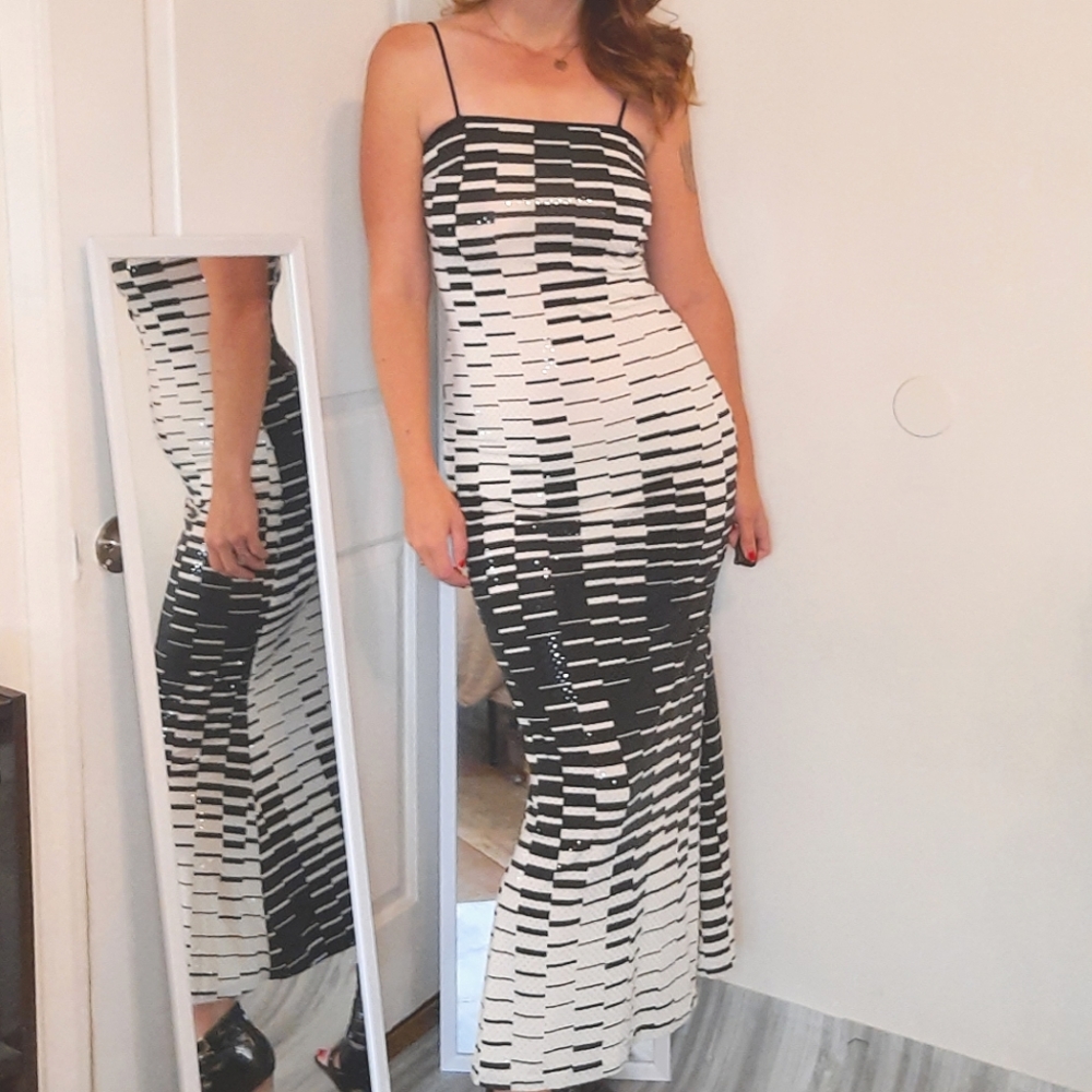 Jessica McClintock Y2K Spaghetti Strap Sparkle Spotted Sequin Bodycon Maxi Dress